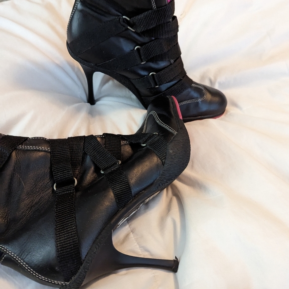 Boots - Picture 2 of 3